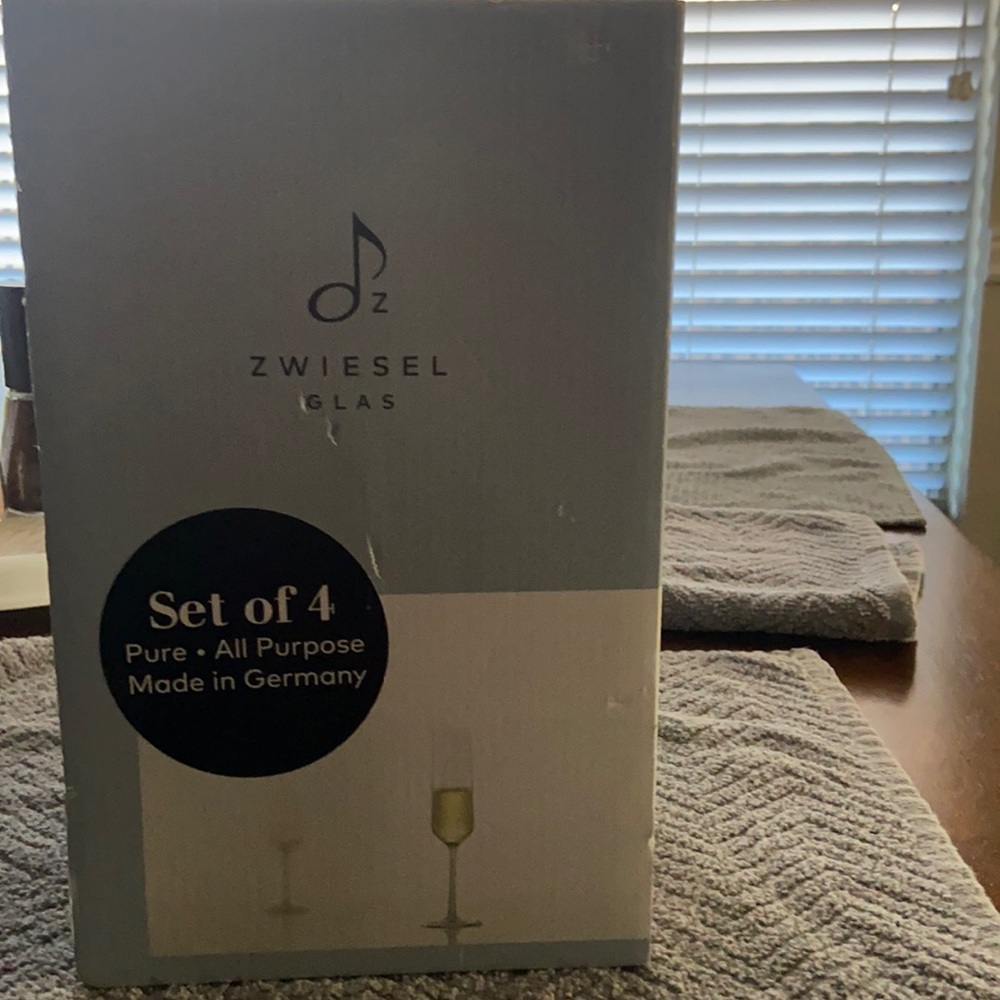 Champagne/Sparking wine glasses